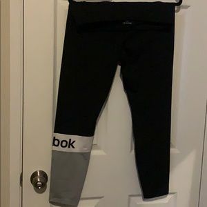 Reebok size large leggings/yoga pants